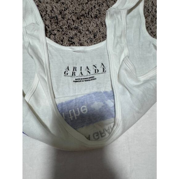 Rare Ariana Grande Tank "Head In The Clouds" Large - Picture 3 of 4